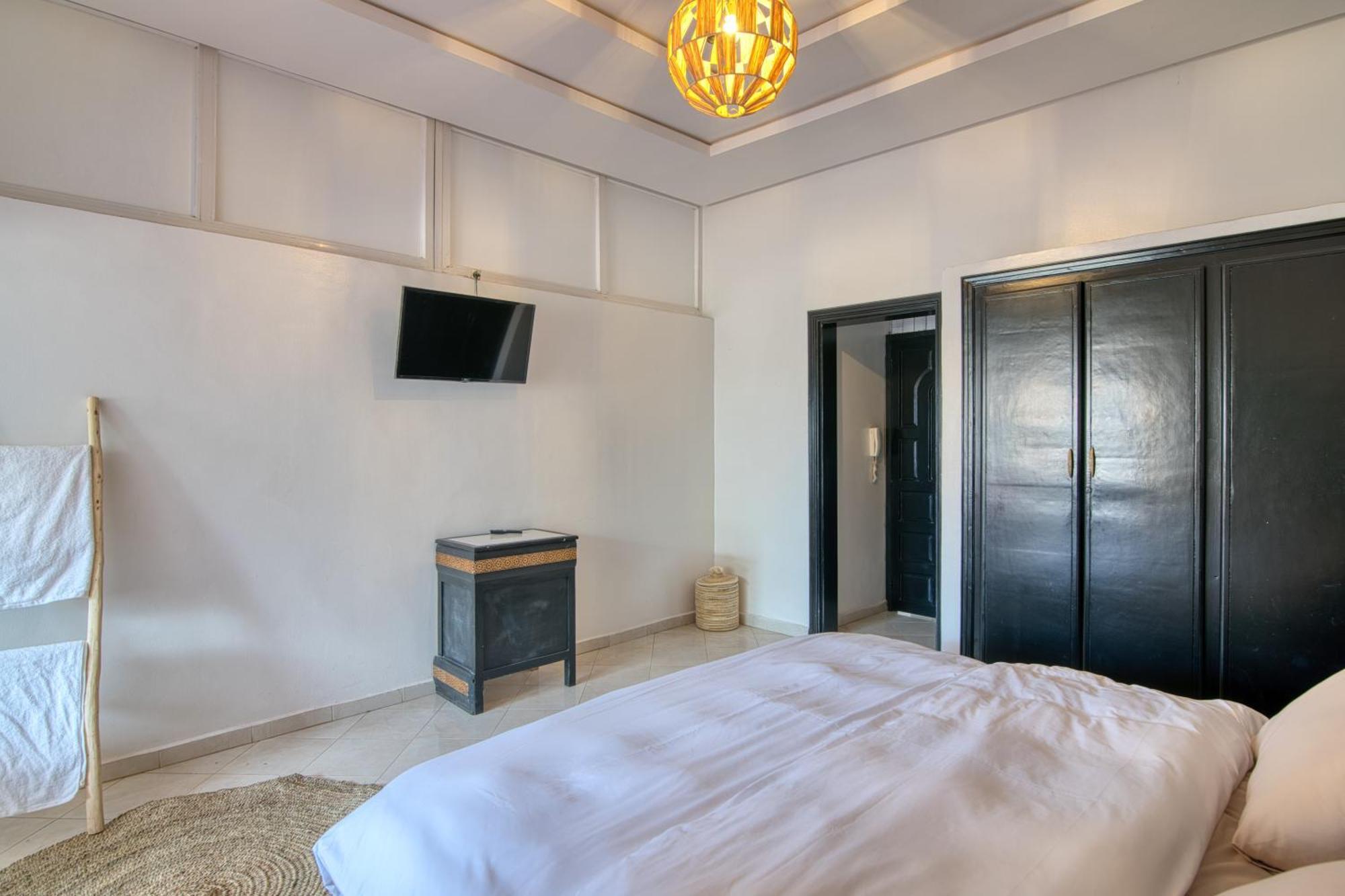 Pearl Surf Camp Morocco Hotel Imi Ouaddar Exterior photo